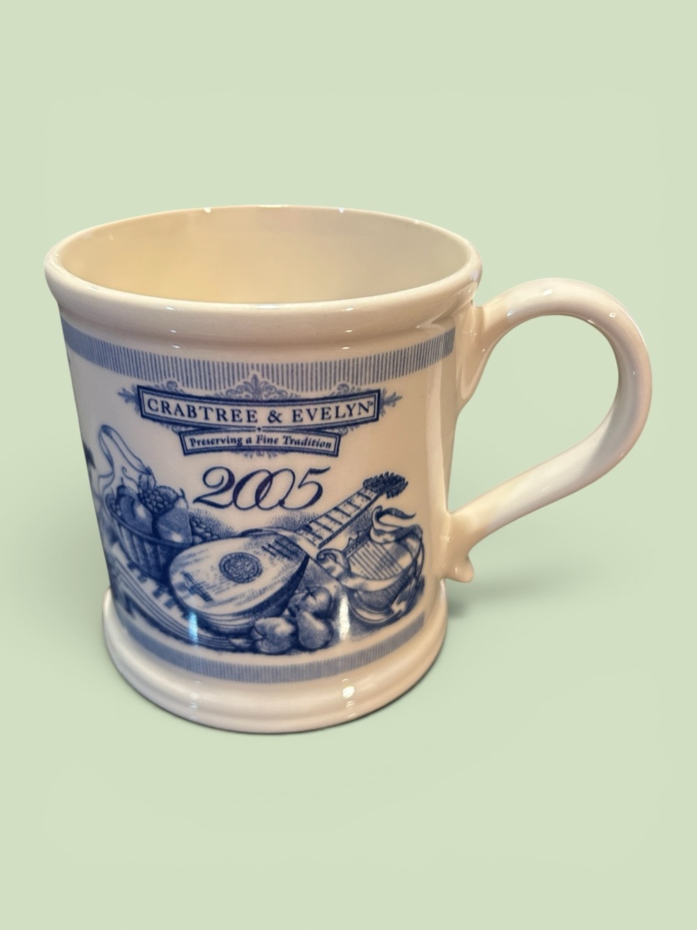 Crabtree & Evelyn 2005 Blue/White Annual Collectible Mug - Pre-Owned No Box
